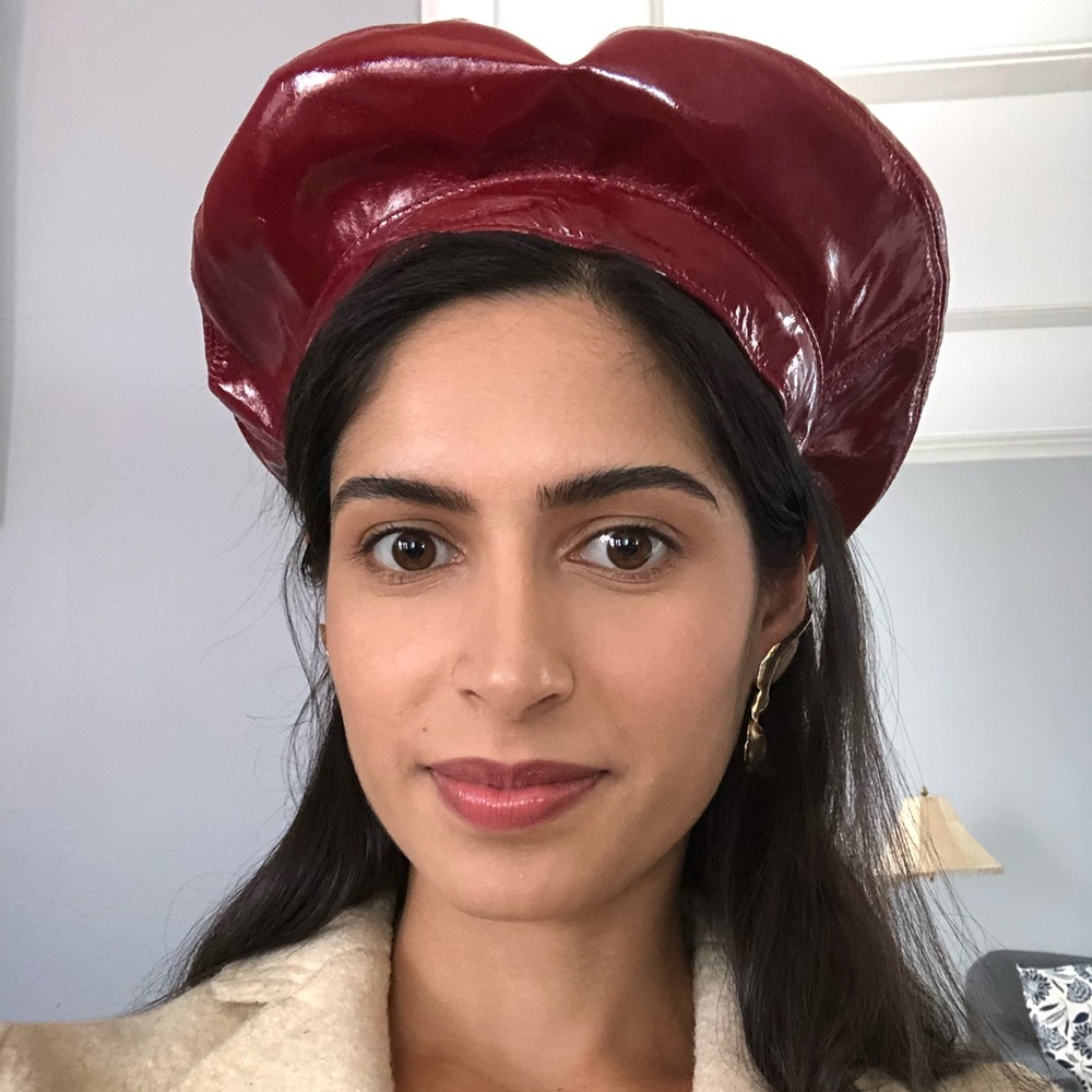 Meet your Posher, Aliya